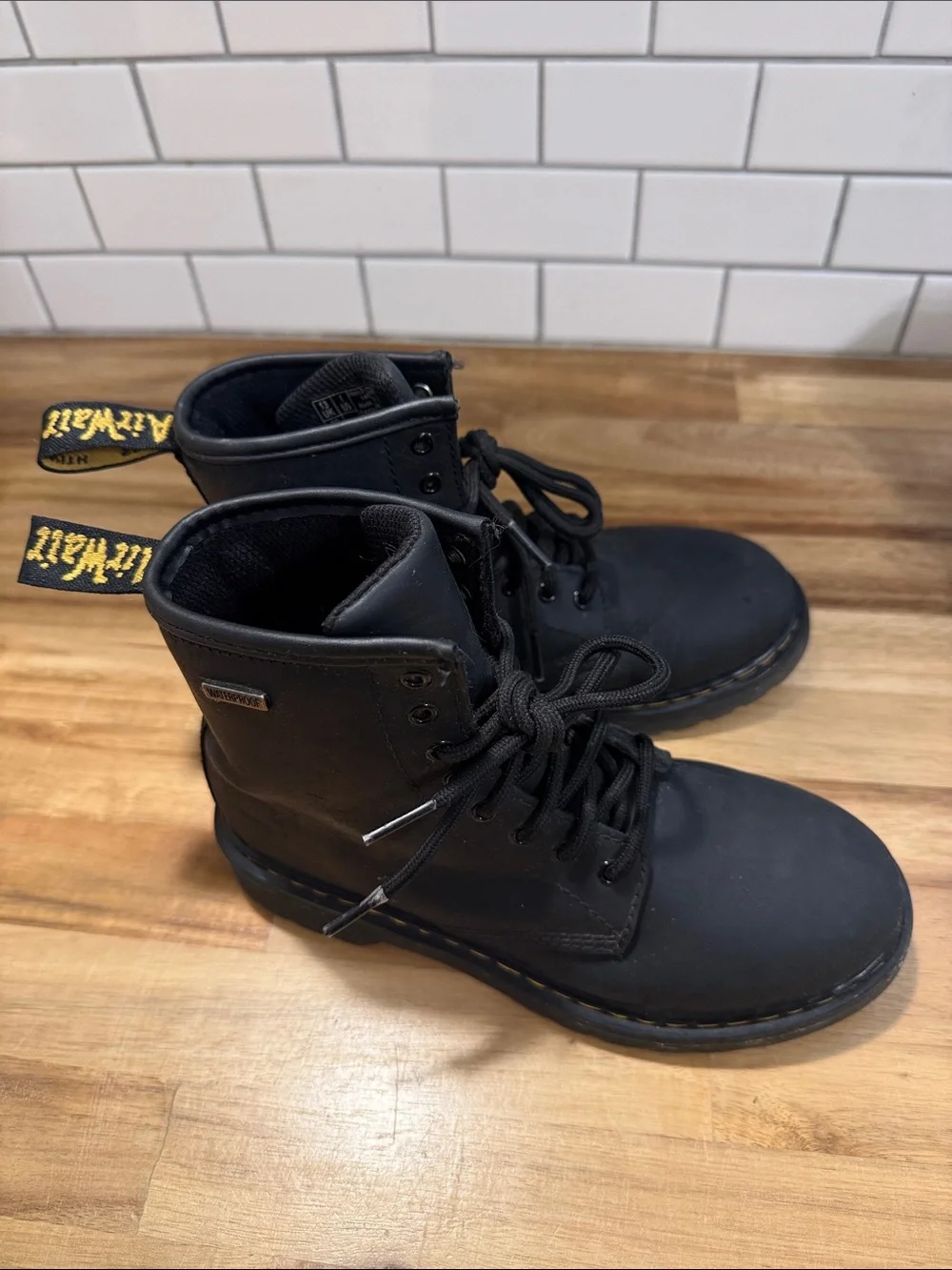 Dr. Martens Kids Black Lace-Up Combat Boots waterproof size 1 youth